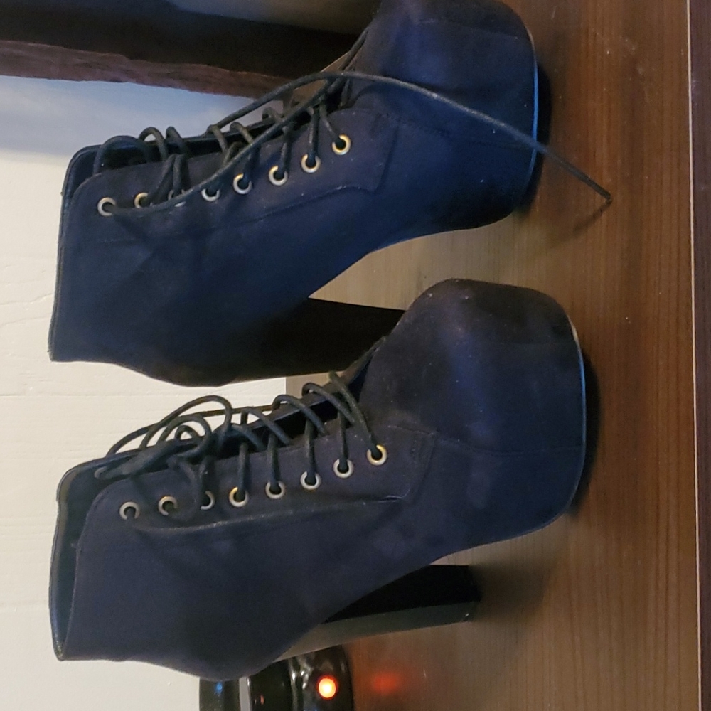 Booties - Picture 3 of 4